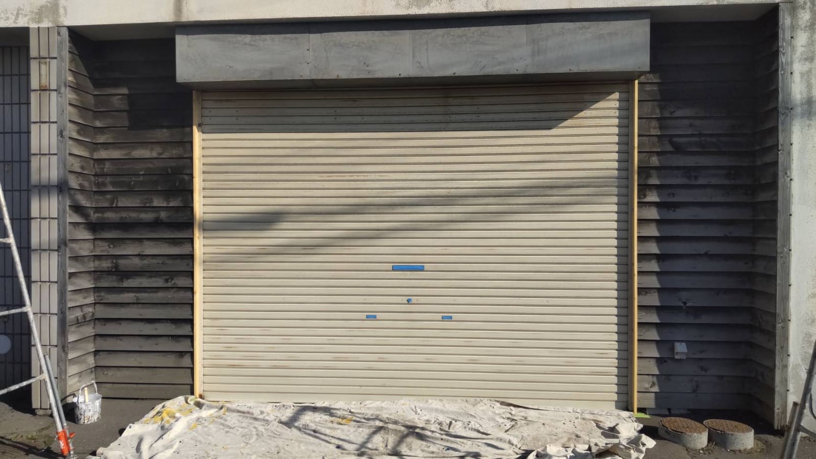 シャッター塗装施工事例